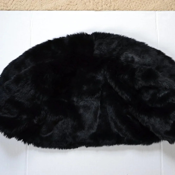 Faux Fur Shrug with Sequin  Detail - Picture 7 of 12